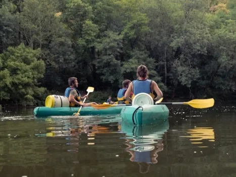 canoe dans les gorges de l'aveyron