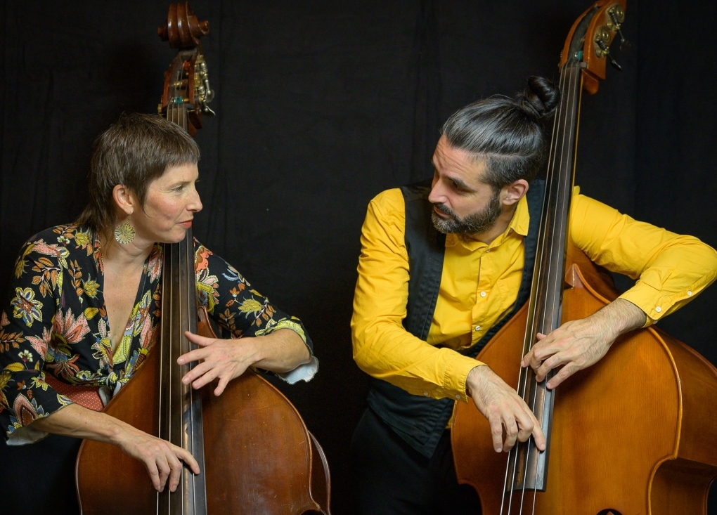 Concert Bastokédoo - duo de contrebasses