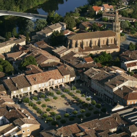 Demi-journée : "Lisle-sur-Tarn et Gourmandise" (Spécial Groupe)