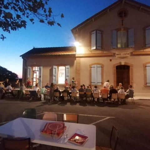 Bar associatif l'école est finie